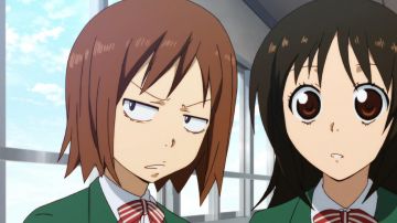 School uniform women in Yowamushi Pedal