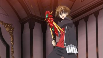 Le costume cosplay d'Issei Hyoudou dans High School DxD BorN