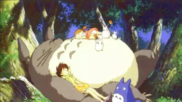 Holding mei in My neighbor Totoro