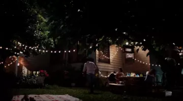 The light strings garden home of the Murphy in The Leftovers