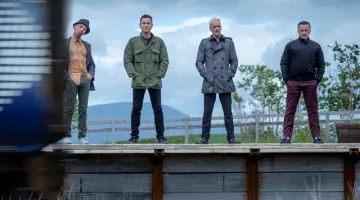 Le blouson olive de Renton / Rent Boy (Ewan McGregor) dans Trainspotting 2