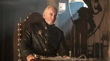 La main du roi (insignia de la versión) de Tywin Lannister dans Game of Thrones