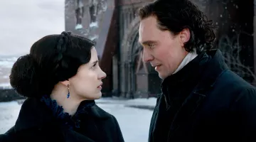 The earrings of Lady Lucille Sharpe (Jessica Chastain) in Crimson Peak