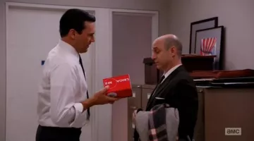 The camera Leica M2 of Sterling Cooper (Jon Hamm) in Mad Men