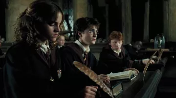 El collar de brújula usado por Hermione Granger (Emma Watson) en Harry Potter y el prisionero de Azkaban