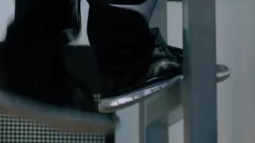 Las zapatillas del equipo de astronautas en la película 400 Days