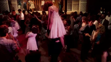 Vestido blanco del bebé / Frédérique Houseman (Jennifer Grey) en Dirty Dancing