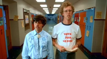 The t-shirt "vote for Pedro" Naopleon Dynamite (Jon Heder) Napoleon Dynamite