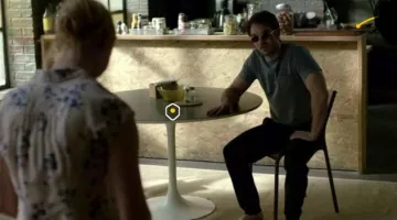 Mesa redonda de salón en Matt Murdock en DAREDEVIL