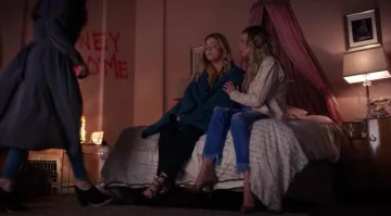 Mocasines de tacón de Spencer Hastings en Pretty little Liars