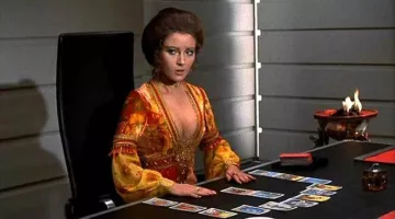 The game of Tarot Solitaire (Jane Seymour) in Live and let die