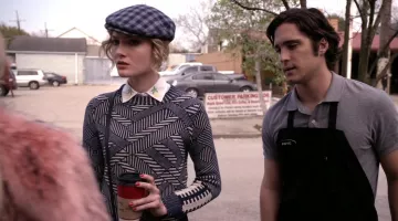 The small striped sweater blue Grace in Scream Queens