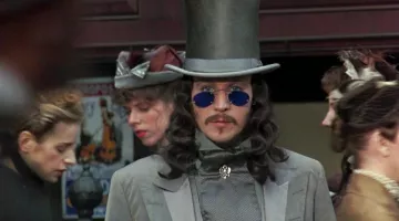 Les lunettes de soleil de Dracula (Gary Oldman) dans Dracula