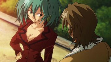 Le cosplay de l'uniforme scolaire bordeaux de Ryofu Housen dans Ikki Tousen