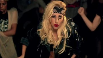 Bandana black with Lady Gaga in the clip Judas