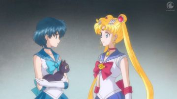 Una estatuilla de Sailor Mercury