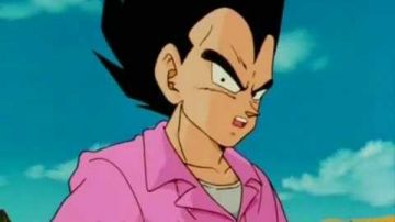 The figurine Funko Pop Vegeta held in "classic" in Dragon Ball Z