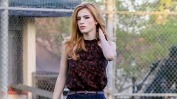 The tank top A. L. C Paige Townsen (Bella Thorne) in Famous in Love S01E10
