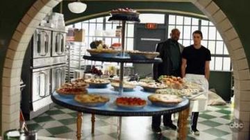 The Converse of Ned (Lee Pace) in Pushing Daisies