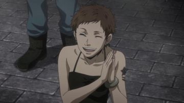 La tenue de Constance Raveau dans Gangsta.