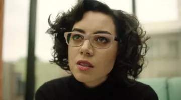 Anteojos usados por Lenny Busker (Aubrey Plaza) en Legion S01E06