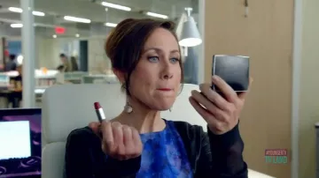Diana Trout's (Miriam Shor) Dior compact in Younger S01E05