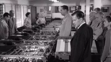 Analyzer differential seen in The flying saucers attack