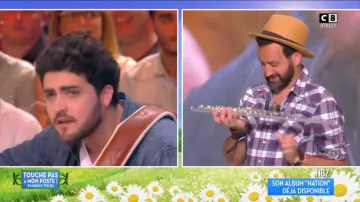 Le chapeau de paille de Cyril Hanouna dans Touche pas à mon poste TPMP du 19/06/2017