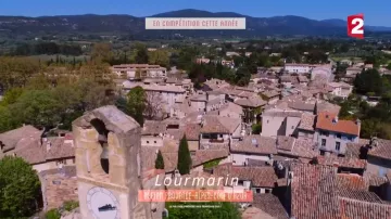 Le vil­lage de Lour­ma­rin (Pro­vence) dans Le Vil­lage pré­féré des Fran­çais 2017