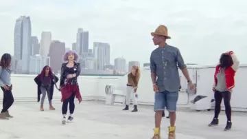 El sombrero de camello de Pharrell Williams en el video musical de Marilyn Monroe