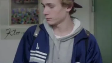 The Adidas jacket blue Isak Valtersen (Tarjei Sandvik Moe) in Skam S03E03