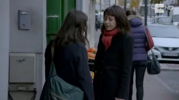 El bolso Bensimon usado por Charlotte Lepic (Cannelle Carré-Cassaigne) en Fais pas ci, fais pas ça