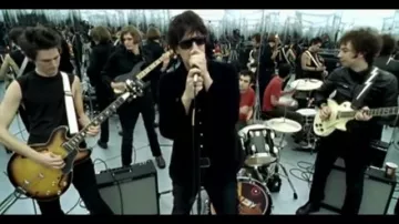 l'ampli guitare des Strokes - clip El final no tiene fin
