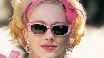 Les lunettes de soleil roses de Fern Mayo / Vylette (Judy Greer) dans Jawbreaker