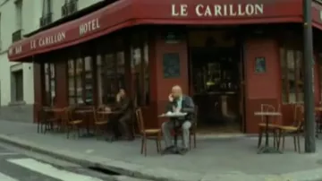 Le Bar Le Carillon en Seul Two (Eric Judor y Ramzy Bedia)