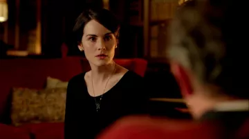 The earring pearls Lady Mary Crawley (Michelle Dockery) in Downton Abbey