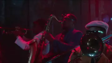 The saxophone in the clip Mark Ronson - Uptown