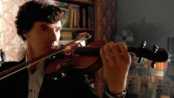 The violin of Sherlock Holmes (Benedict Cumberbatch) in Sherlock