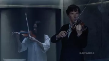 The violin of Eurus Holmes (Sian Brooke) in Sherlock S04E03