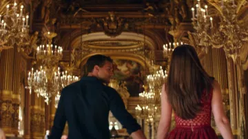The red dress of Anastasia Steele (Dakota Johnson) in 50 shades lighter