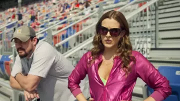 Les lunettes de soleil de Mellie Logan (Riley Keough) dans Logan Lucky