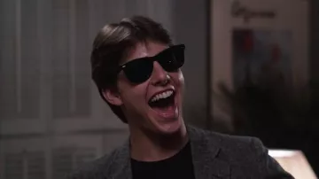 Gafas de sol Originales Ray-Ban Wayfarer usadas por Joel Goodson (Tom Cruise) como se ve en Risky Business
