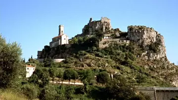 The provencal village of Èze in the hand at The collar of Alfred Hitchcock