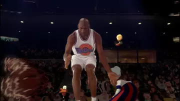 La réplica de la camiseta de Tune Squad usada por Michael Jordan en Space Jam