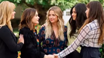 Hanna Marin (Ashley Benson) Nicholas blouse seen in Pretty Little Liars S7E20
