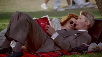 The sunglasses of Vivian Ward (Julia Roberts) in Pretty Woman