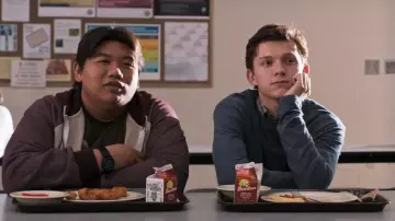 Les briques de lait au chocolat Borden de Ned Leeds (Ja­cob Ba­ta­lon) et Peter Parker (Tom Holland) dans Spider-Man : Homecoming