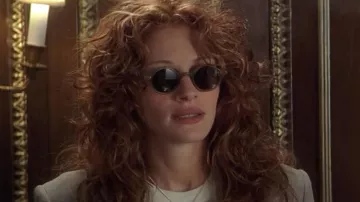 Round Sunglasses worn by Julianne Potter (Julia Roberts) as seen in My Best...