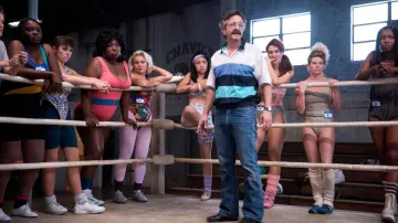 Las polainas de Rhonda (Kate Nash) en GLOW