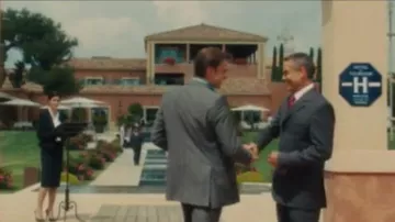 The Hotel Le Castellet in The Holy Victory (Clovis Cornillac)